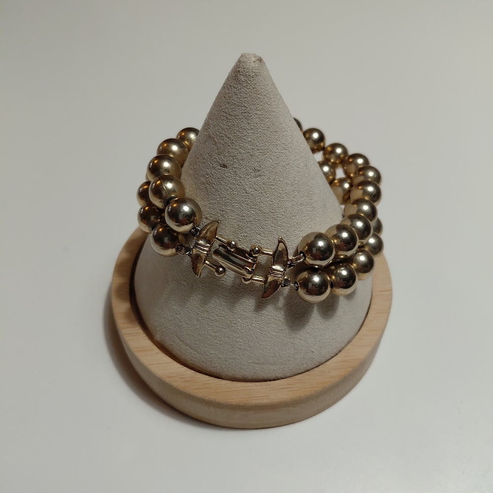 Vintage Gold Metal Bead Bracelet w/ Box Clasp – Classic Statement